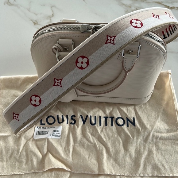 **SOLD**AUTHENTIC LOUIS VUITTON ALMA BB QUARTZ - Picture 4 of 5